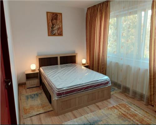 Apartament cu 2 camere, centrala proprie, zona Podu Ros