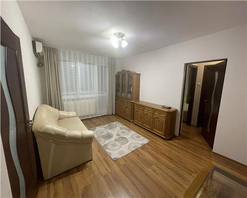 Apartament cu 2 camere, etajul 3, zona Primaverii