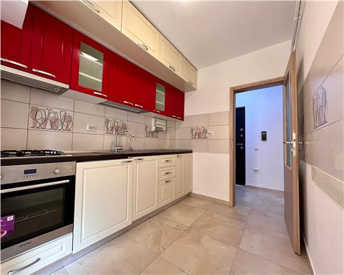 Apartament de vanzare, 3 camere, 89 mp, terasa si loc de parcare, Ideal Residence, Capat Cug