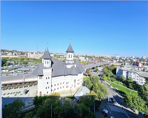 Apartament de vanzare cu 2 camere,  decomandat, Alexandru cel Bun, rond 28, priveliste panoramica